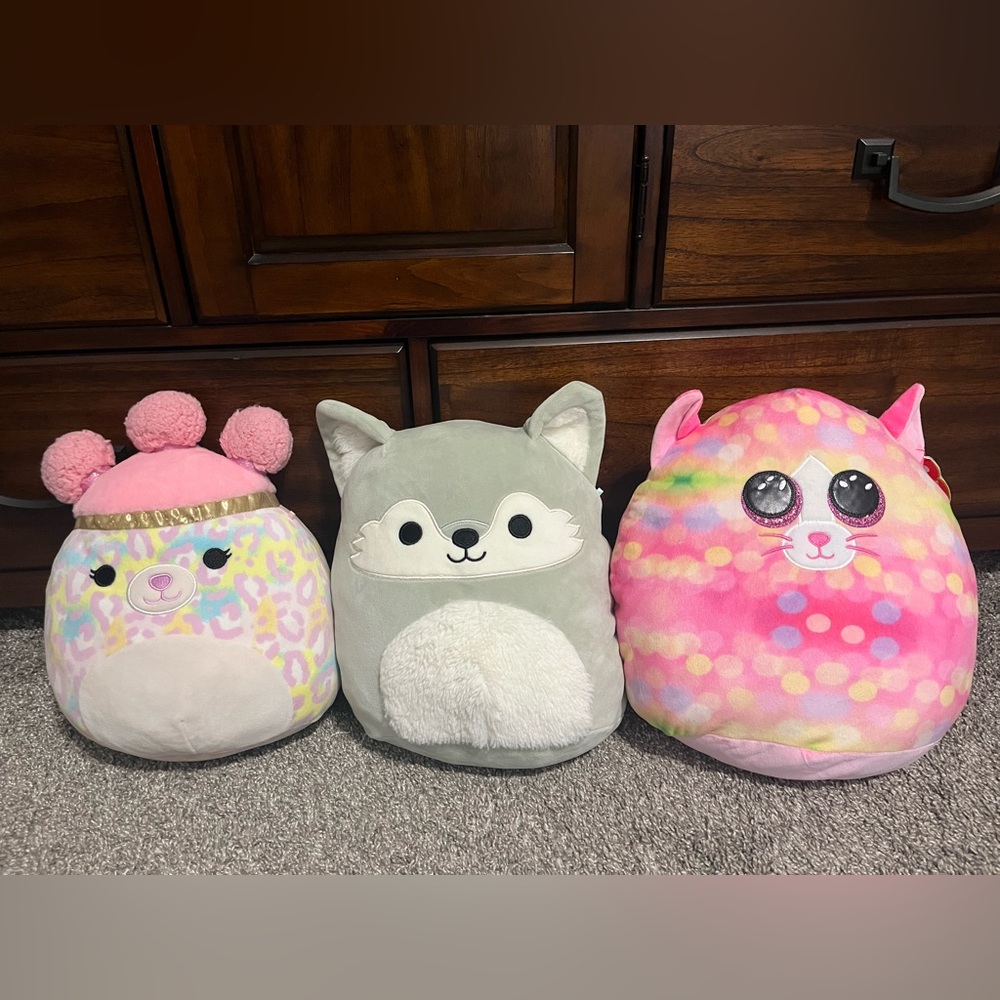 2 sqishmallows and one ty squishy Beanie